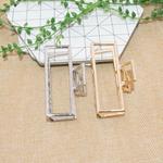 Pinza 8 cm. rectangular metálica