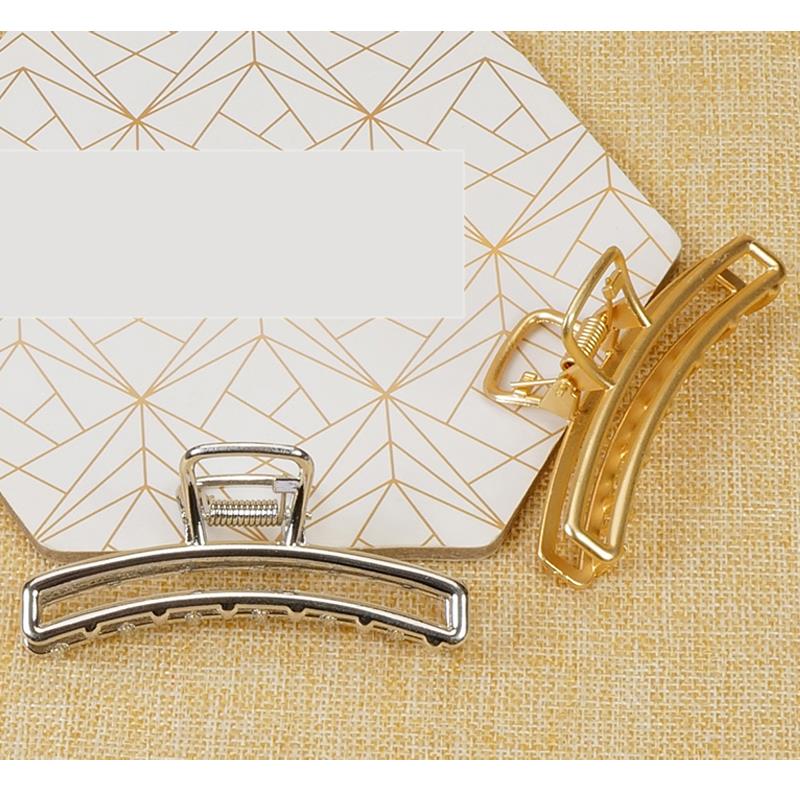 Pinza 8 cm. rectangular metálica