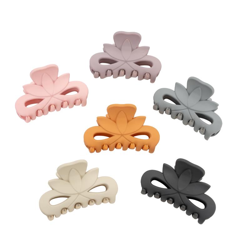 Pinza de pelo nature grande con agarre fuerte.